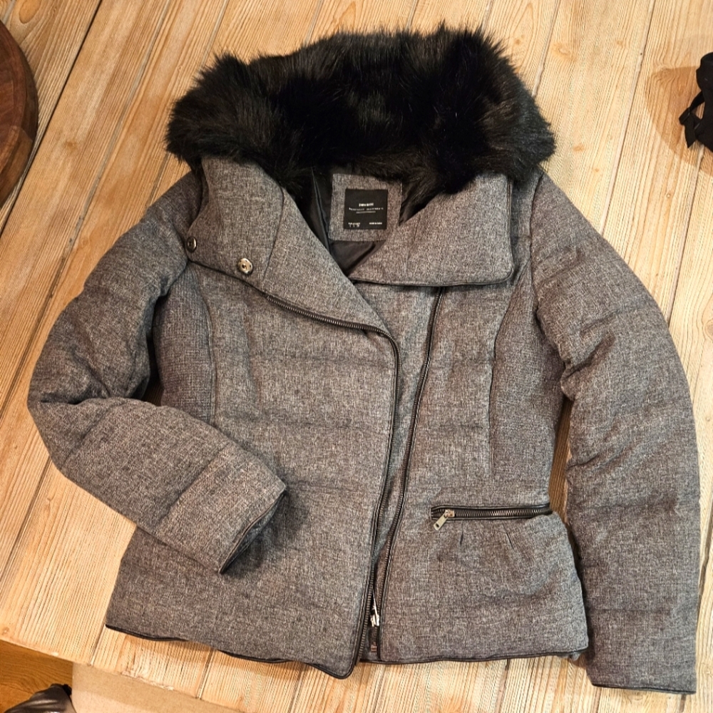Woman large puffer jacket
